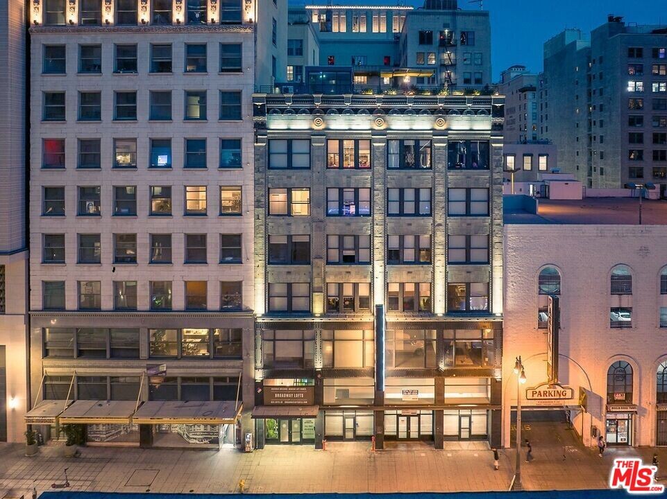 430 S Broadway in Los Angeles, CA - Foto de edificio