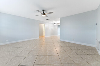 908 SW 7th Ave in Boynton Beach, FL - Building Photo - Building Photo