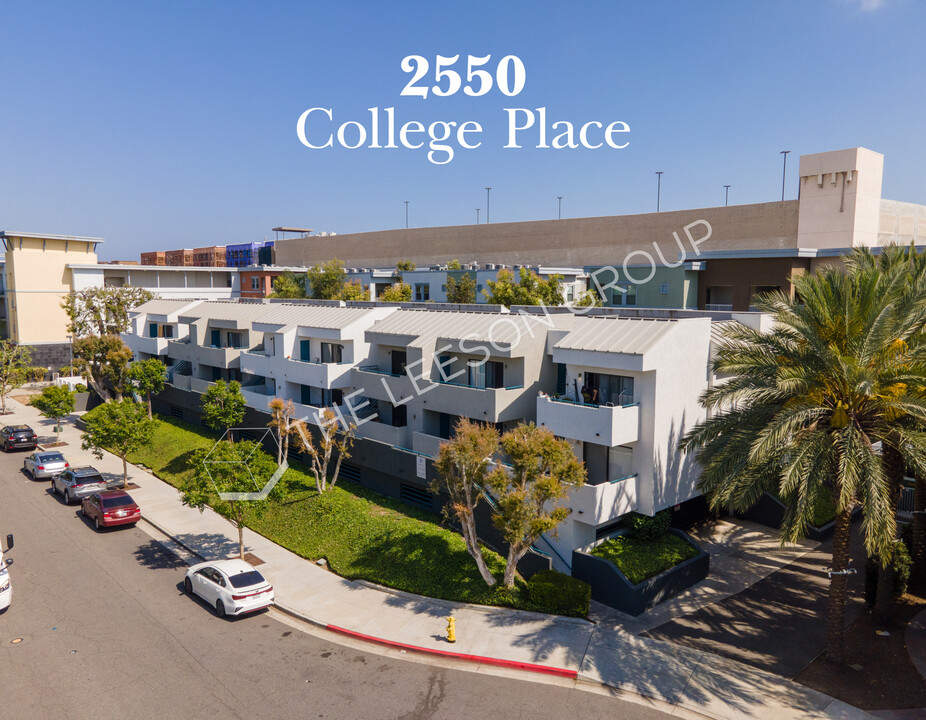 2550 College Pl in Fullerton, CA - Building Photo