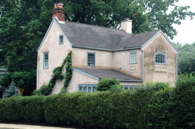 141 Liberty St in Newtown, PA - Building Photo - Building Photo