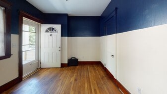 47-49 Rockwell St, Unit 47 in Malden, MA - Building Photo