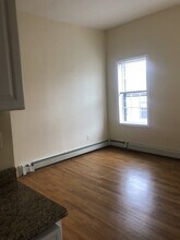28 Phillips St in Boston, MA - Building Photo - Building Photo