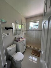 6345 SW 35th St in Miami, FL - Building Photo - Building Photo