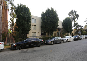 2120 Bentley Ave in Los Angeles, CA - Foto de edificio - Building Photo