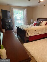 3352 Woodburn Rd in Annandale, VA - Building Photo - Building Photo