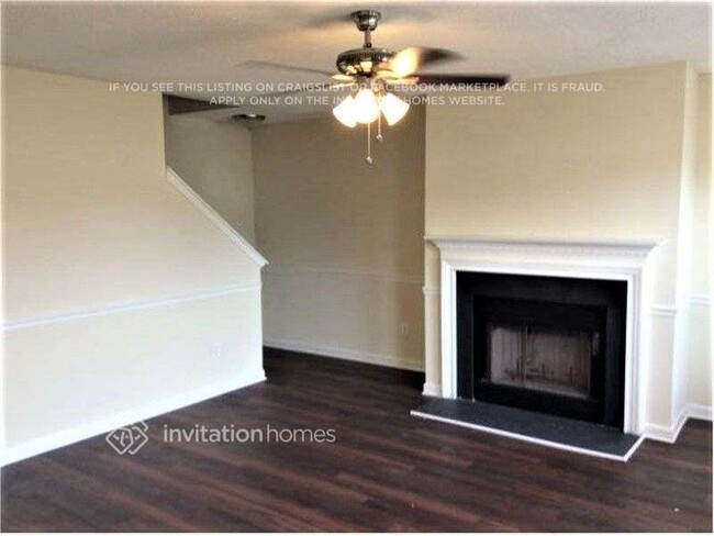 8020 Caliber Woods Dr in Raleigh, NC - Building Photo - Building Photo