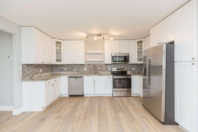 7518 New Jersey Ave in Hudson, FL - Building Photo - Building Photo