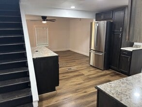 2523 Hood Ave NW in Atlanta, GA - Building Photo - Building Photo