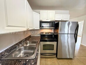 380 Kingsbridge St in Boca Raton, FL - Building Photo - Building Photo