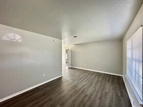 1502 NW 47th St in Lawton, OK - Building Photo - Building Photo