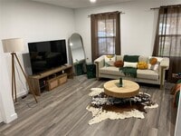 5962 Ridgeway Dr photo'