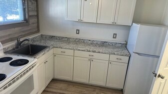 2 Dakota St in Deer Park, NY - Building Photo