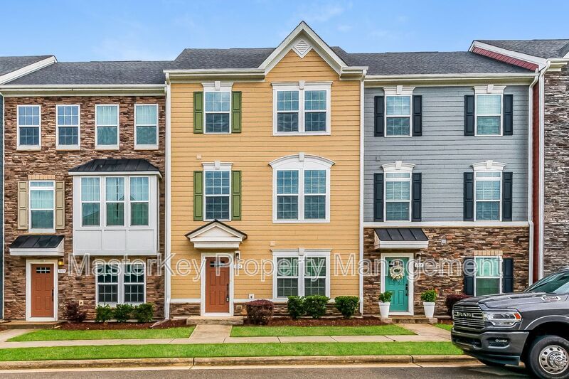 1105 Tender Dr in Apex, NC - Building Photo