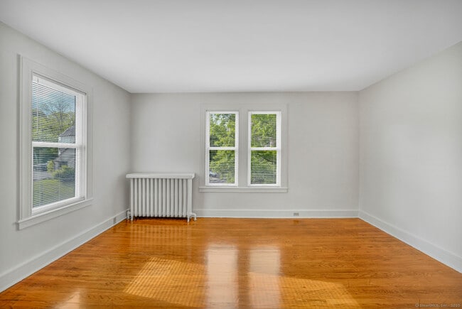 45 Pine St in Waterbury, CT - Building Photo - Building Photo
