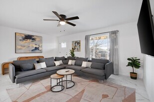 3023 N 40th Ln in Phoenix, AZ - Building Photo