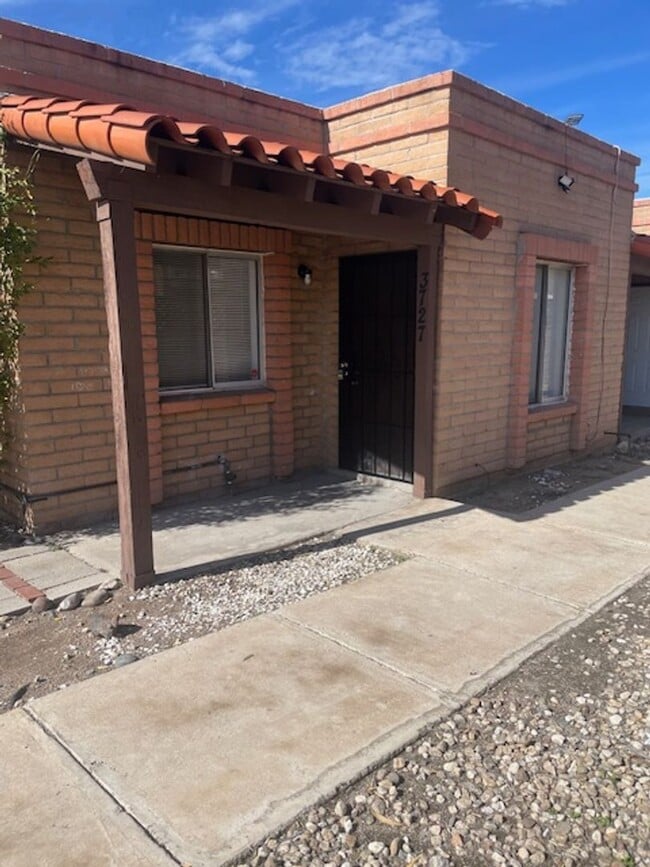 3727 E Presidio Rd in Tucson, AZ - Building Photo - Building Photo