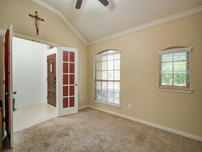 1346 Tee Time Ct in Crosby, TX - Foto de edificio - Building Photo