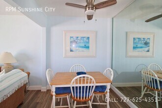 3747 42nd Way S in St. Petersburg, FL - Building Photo - Building Photo