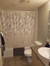 11240-11240 104 Ave. in Grande Prairie, AB - Building Photo - Building Photo