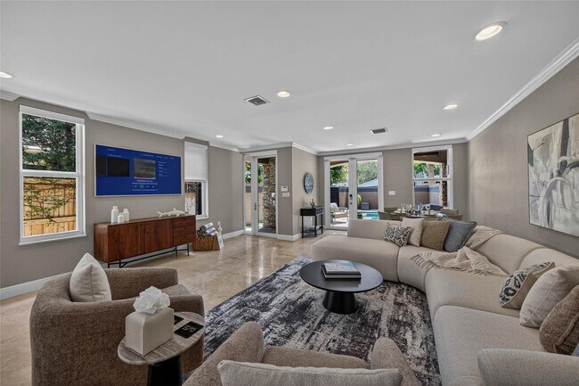 1215 NE 1st St in Fort Lauderdale, FL - Building Photo - Building Photo