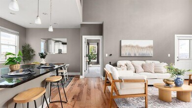 5910 Swayden Ln in Austin, TX - Building Photo - Building Photo