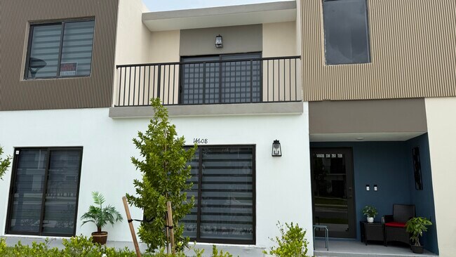 14608 SW 261st Ter, Unit 14608 sw 261 terras