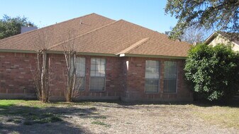 13815 Parksite Woods in San Antonio, TX - Building Photo