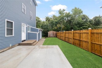 21 Ashbrook Rd in Narragansett, RI - Building Photo - Building Photo