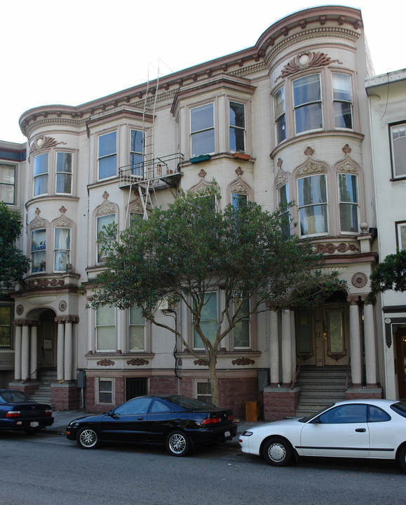 2033 Oak St in San Francisco, CA - Building Photo