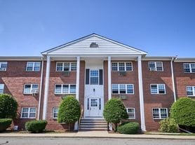 property at 15 Old Colony Ln