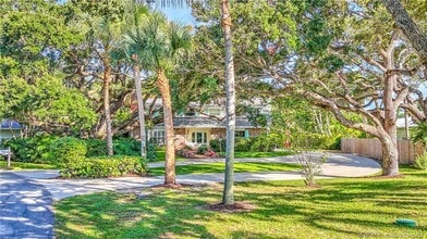 4 Via Lucindia Dr S in Stuart, FL - Building Photo - Building Photo