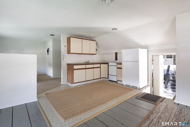 7 Railroad St Annex in Cornwall, CT - Building Photo - Building Photo