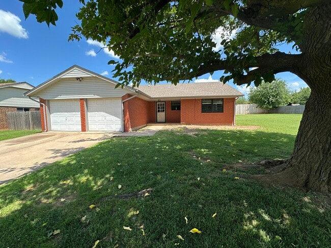 108 S English Dr