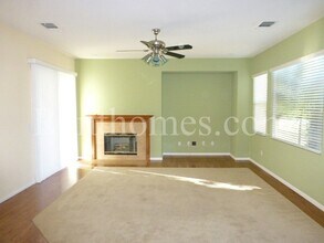 10527 Stony Ridge Way in San Diego, CA - Building Photo - Building Photo