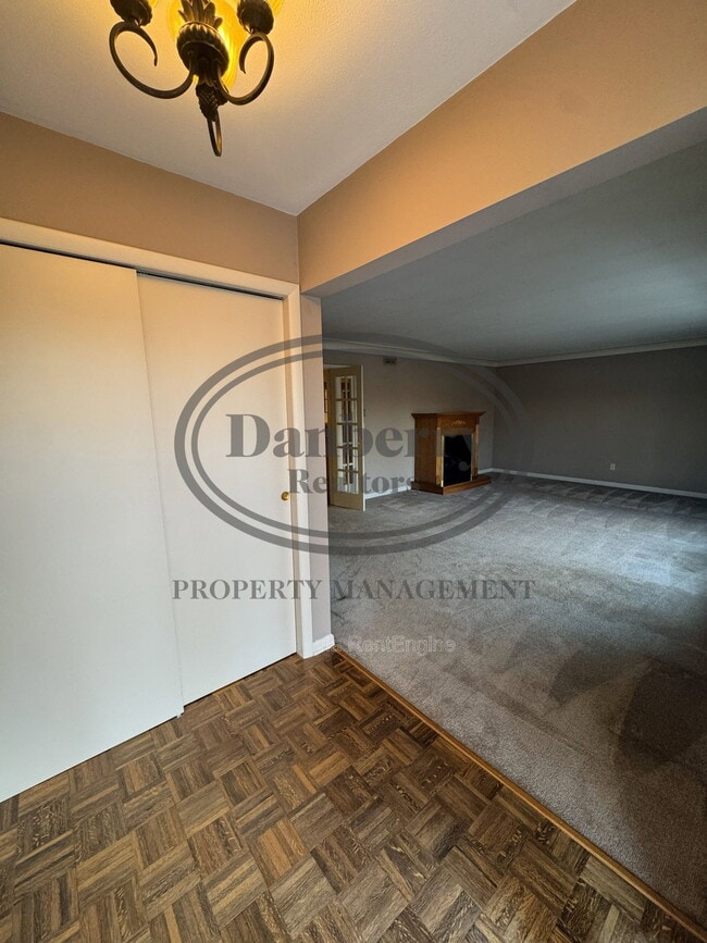 4258 Co Rd 140 in Findlay, OH - Foto de edificio - Building Photo