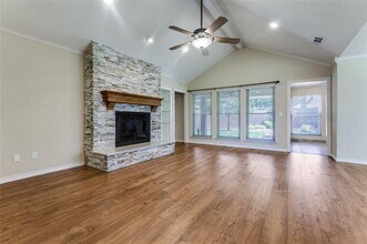 2514 Golden Oaks Dr in Garland, TX - Building Photo - Building Photo
