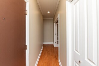 6217 S Kimbark Ave, Unit GN in Chicago, IL - Building Photo - Building Photo