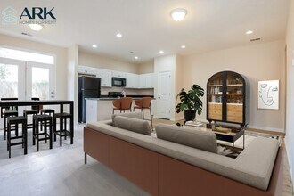 38 Rivers Point Row in Charleston, SC - Building Photo - Building Photo