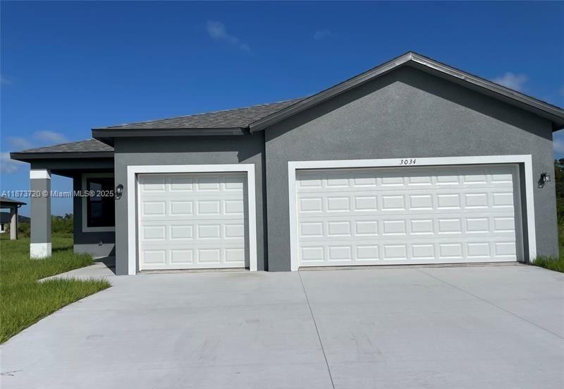 3034 E Briarwood Cir in La Belle, FL - Building Photo