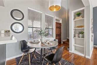 611 E 45th St in Austin, TX - Building Photo - Building Photo