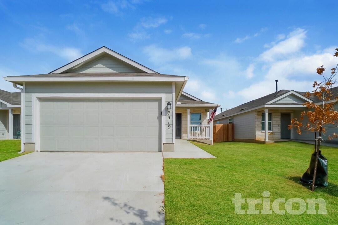 7319 Rosada Way in San Antonio, TX - Building Photo