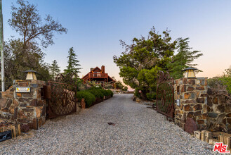 70300 San Lorenzo Rd in Mountain Center, CA - Building Photo - Building Photo