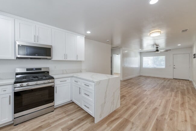 property at 2111 Tulare St