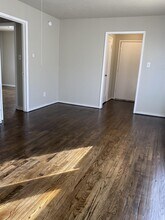 561 E Indian Dr in Oklahoma City, OK - Building Photo - Building Photo