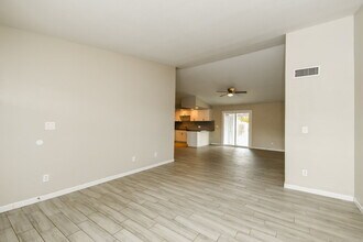 238 E Houston Ave, Unit 1 in Gilbert, AZ - Foto de edificio - Building Photo