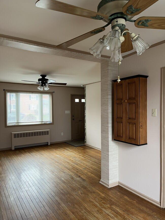 property at 2007 Westfield Terrace