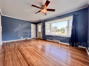 3846 48th Pl in Des Moines, IA - Foto de edificio - Building Photo