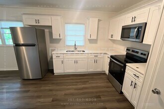 2324 Reneke Ave in Mobile, AL - Building Photo - Building Photo