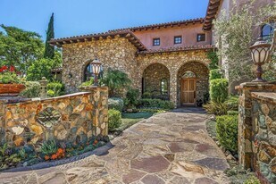 19557 Fortuna Del Este in Escondido, CA - Building Photo