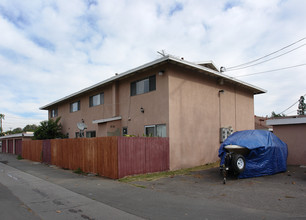 12821-12841 Flower St in Garden Grove, CA - Building Photo - Building Photo